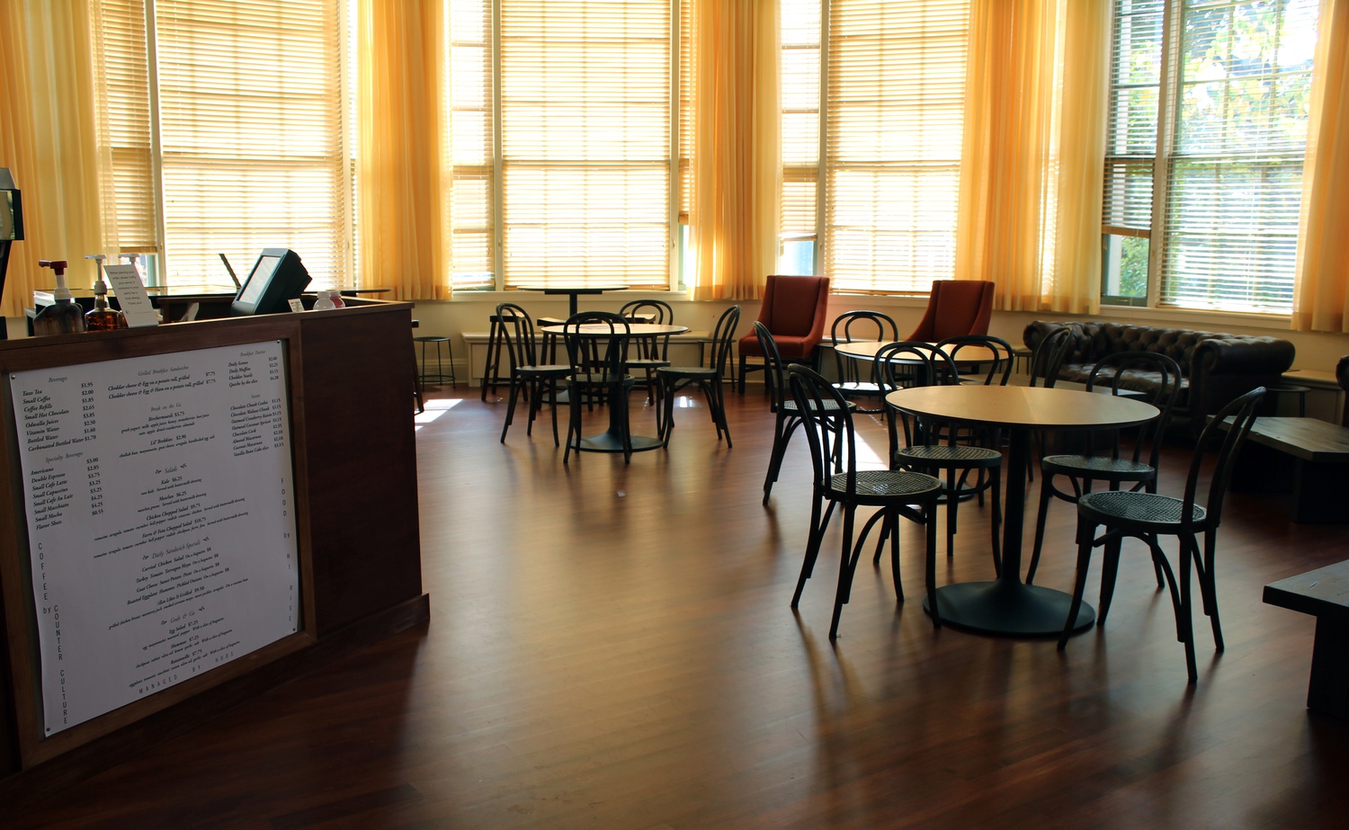 The Barker Center’s Rotunda Cafe reopened this semester with food from Hi-Rise Bread Company and Counter Culture Coffee.