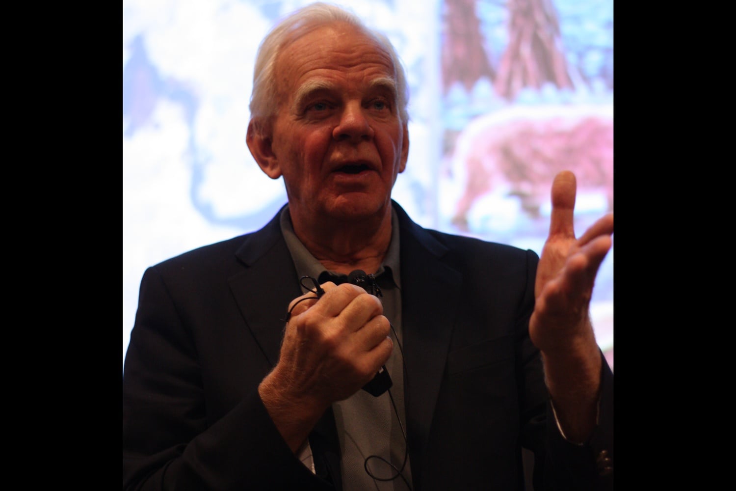 Chemistry professor James G. Anderson describes the effects of climate instability at a Harvard Faculty for Divestment presentation in Fong Auditorium on Sunday. 
