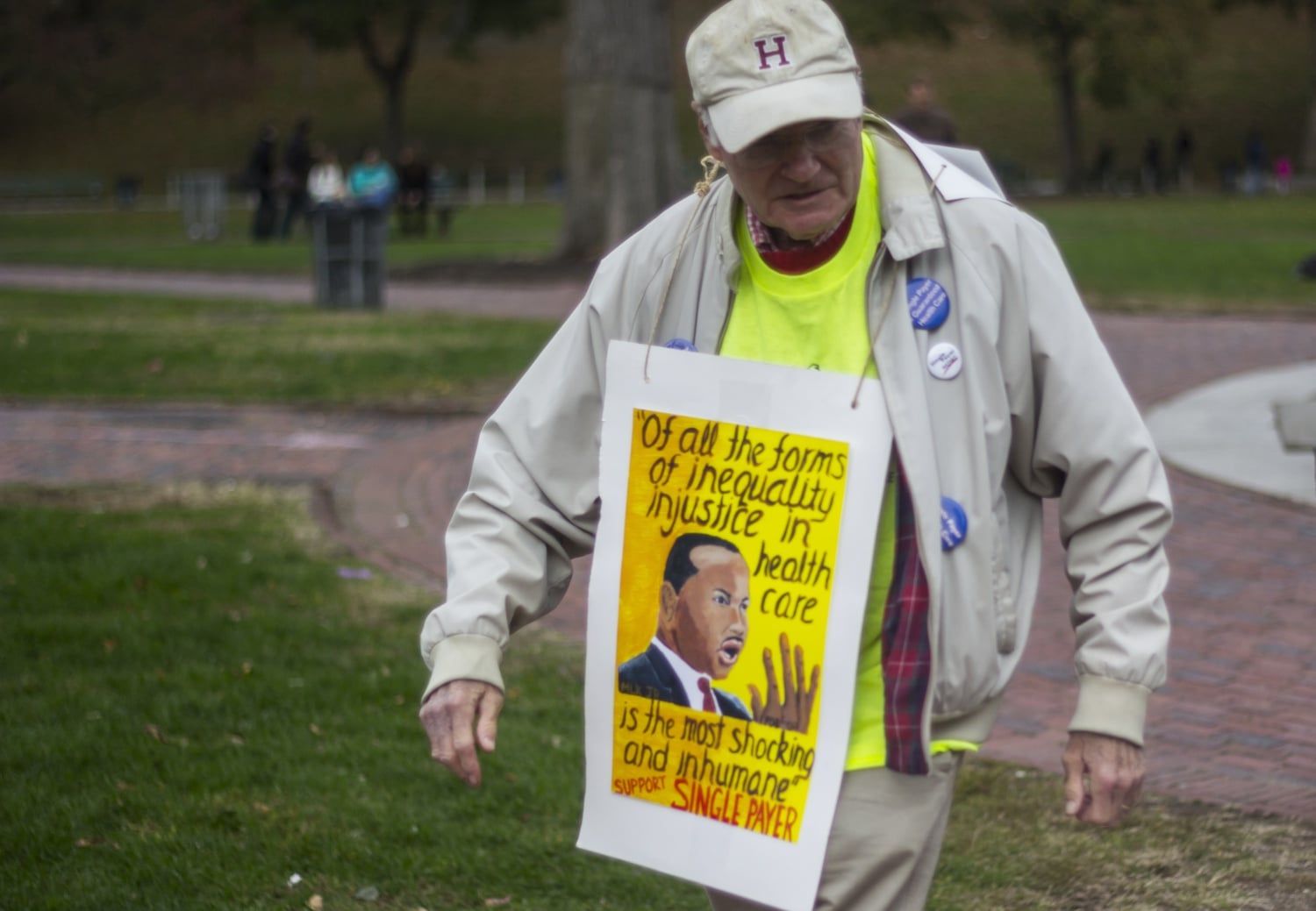 The protest drew a diverse crowd as students from eleven schools and protesters from four organizations gathered to protest the lack of single-payer healthcare. 