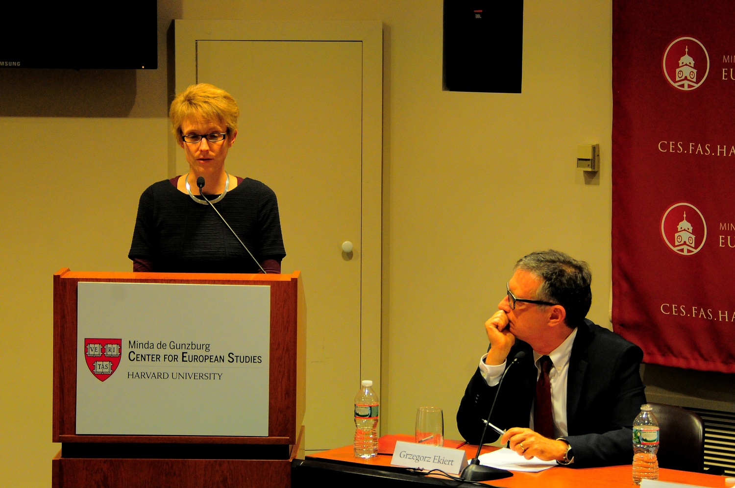 Gwendolyn Sasse, a professor of comparative politics at Oxford University, speaks about the origins of and reactions to the crisis in Ukraine Thursday afternoon at the Center for European Studies in Busch Hall. 
