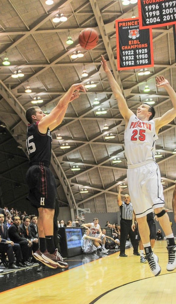 Harvard win, 75-72