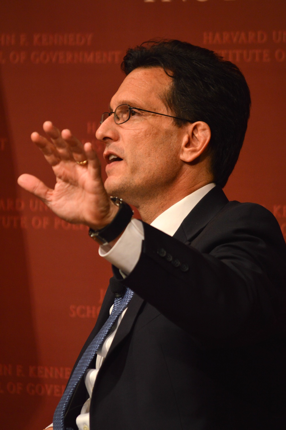 Former U.S. House of Representatives Majority Leader Eric I. Cantor discusses the common factors involved in making decisions in business and in government at the Institute of Politics on Monday evening. 