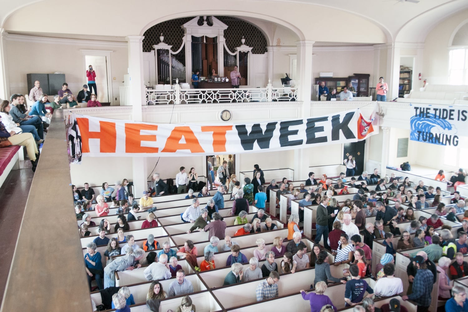 Over a hundred students, alumni and supporters gathered in the First Parish in Cambridge on Sunday evening to kick off "Heat Week."