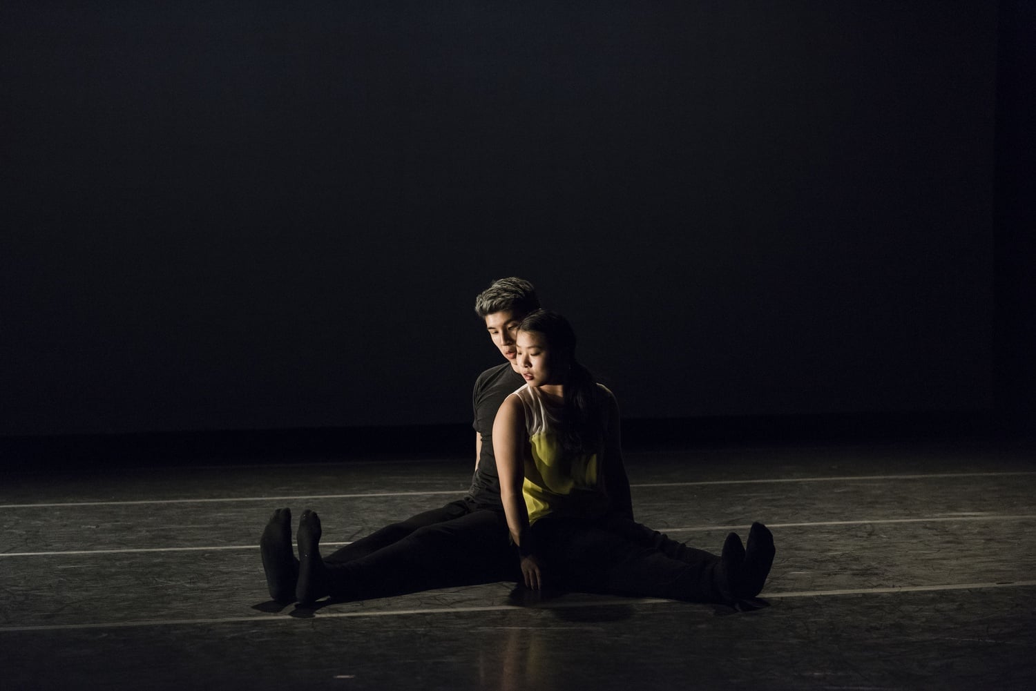 Kayla Chen '16 and Mason Hsieh '15 in "2 for 3 by 6: a cubist fugue."