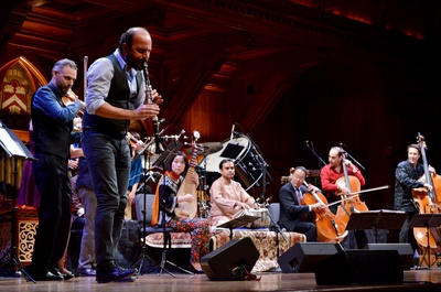 Cover image for Yo-Yo Ma and Silk Road Ensemble Connect Cultures Through Music 