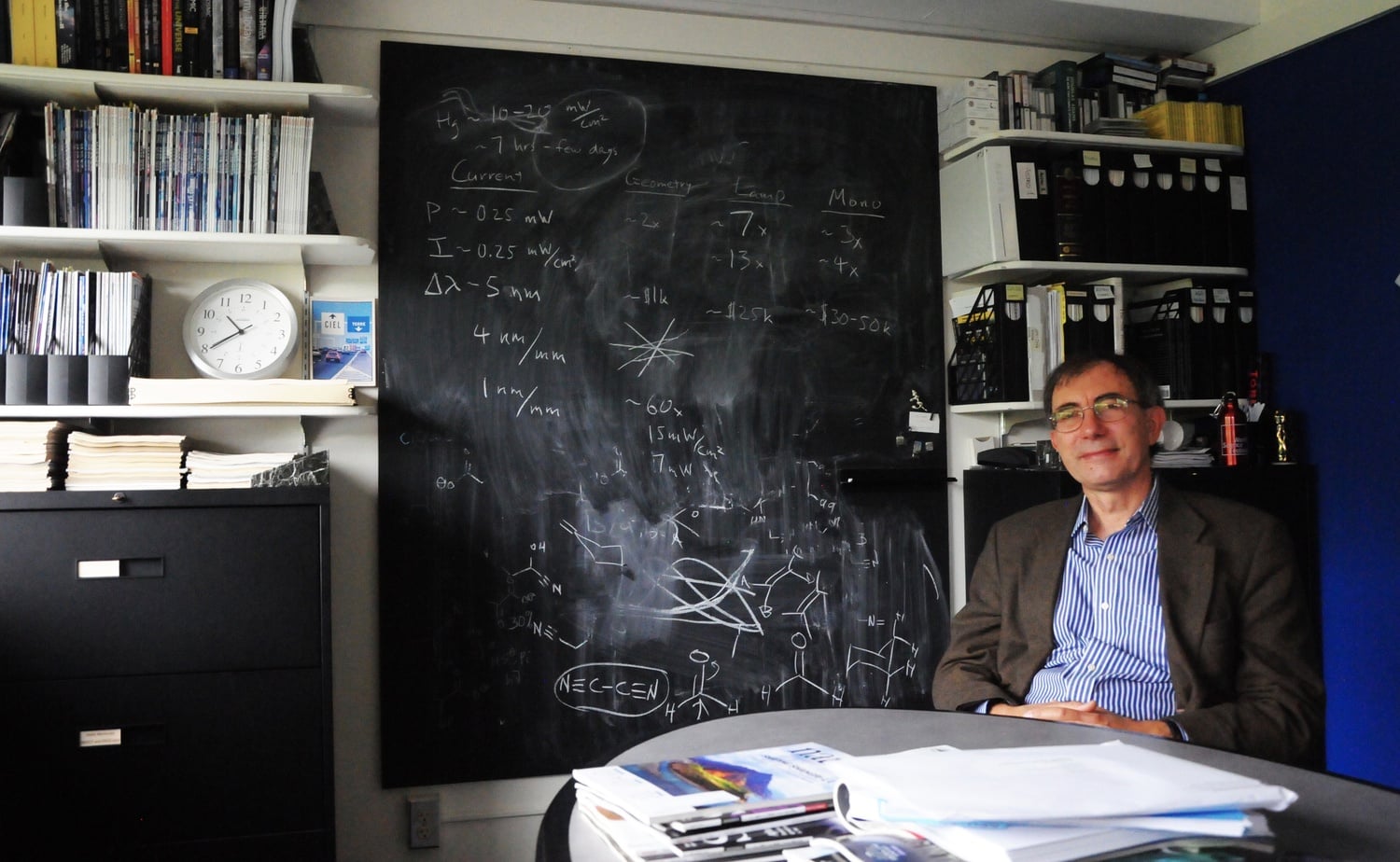 Astronomy professor Dimitar Sasselov teaches the edX course “Super-Earths and Life.”
