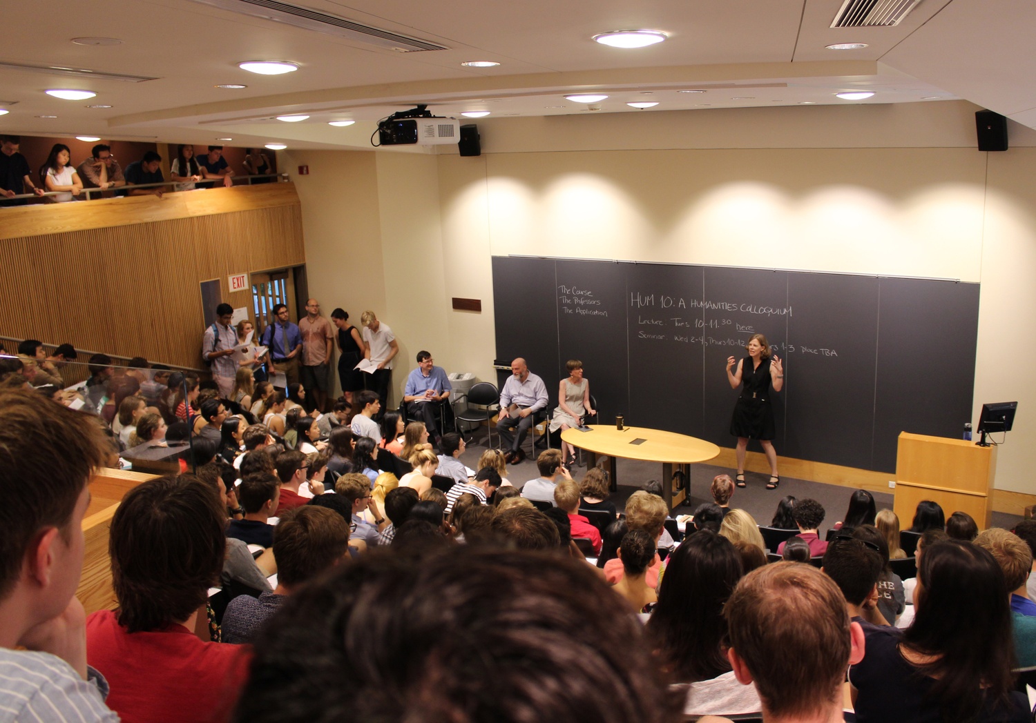 Philosophy professor Alison Simmons introduces students to Humanities 10a. The two-semester course serves as an introduction to the study of the humanities and can now fulfill the College’s expository writing requirement.
