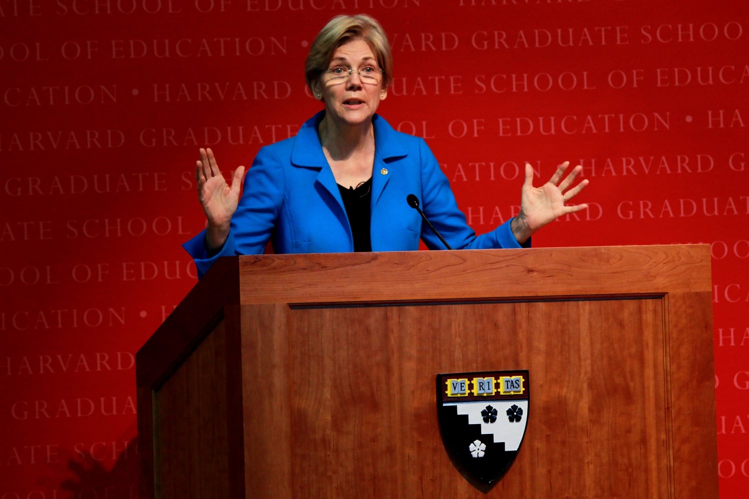 Senator Elizabeth Warren Speaks at Forum | News | The Harvard Crimson