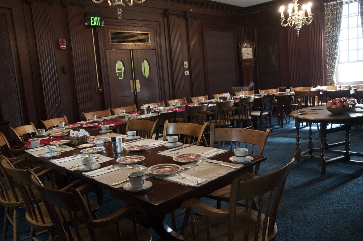 Monday night dinners at the Society of Fellow's private dining hall often last from six to seven hours, with conversations covering anything from celebrity gossip to nuclear physics.