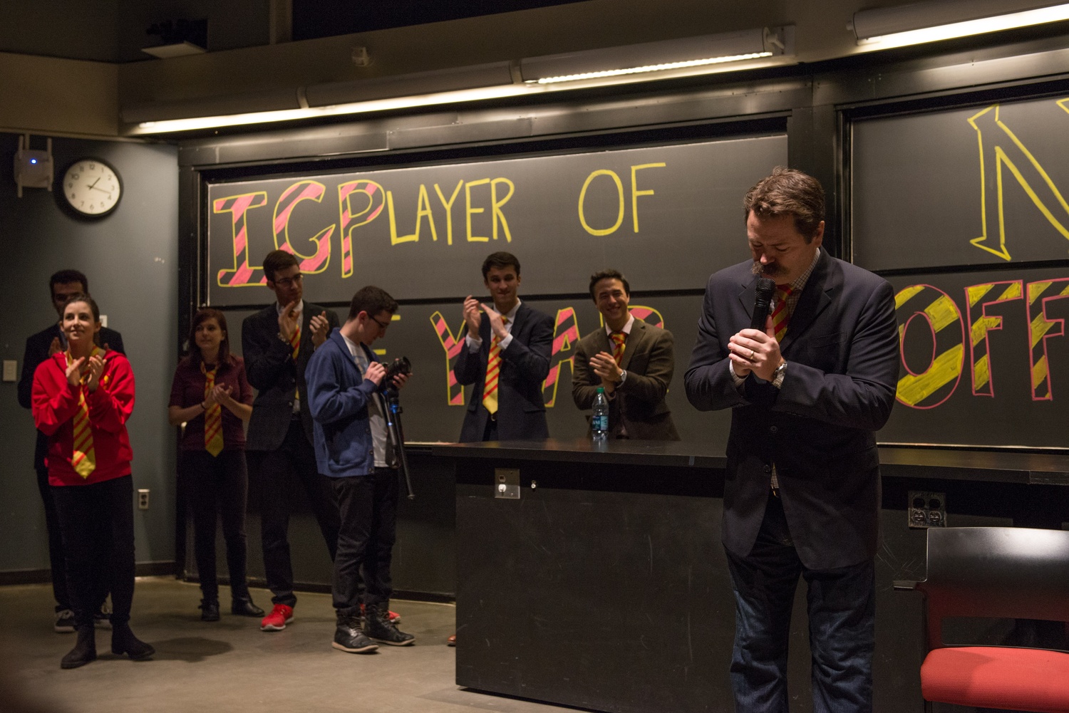 Nick Offerman concludes his performance with IGP.