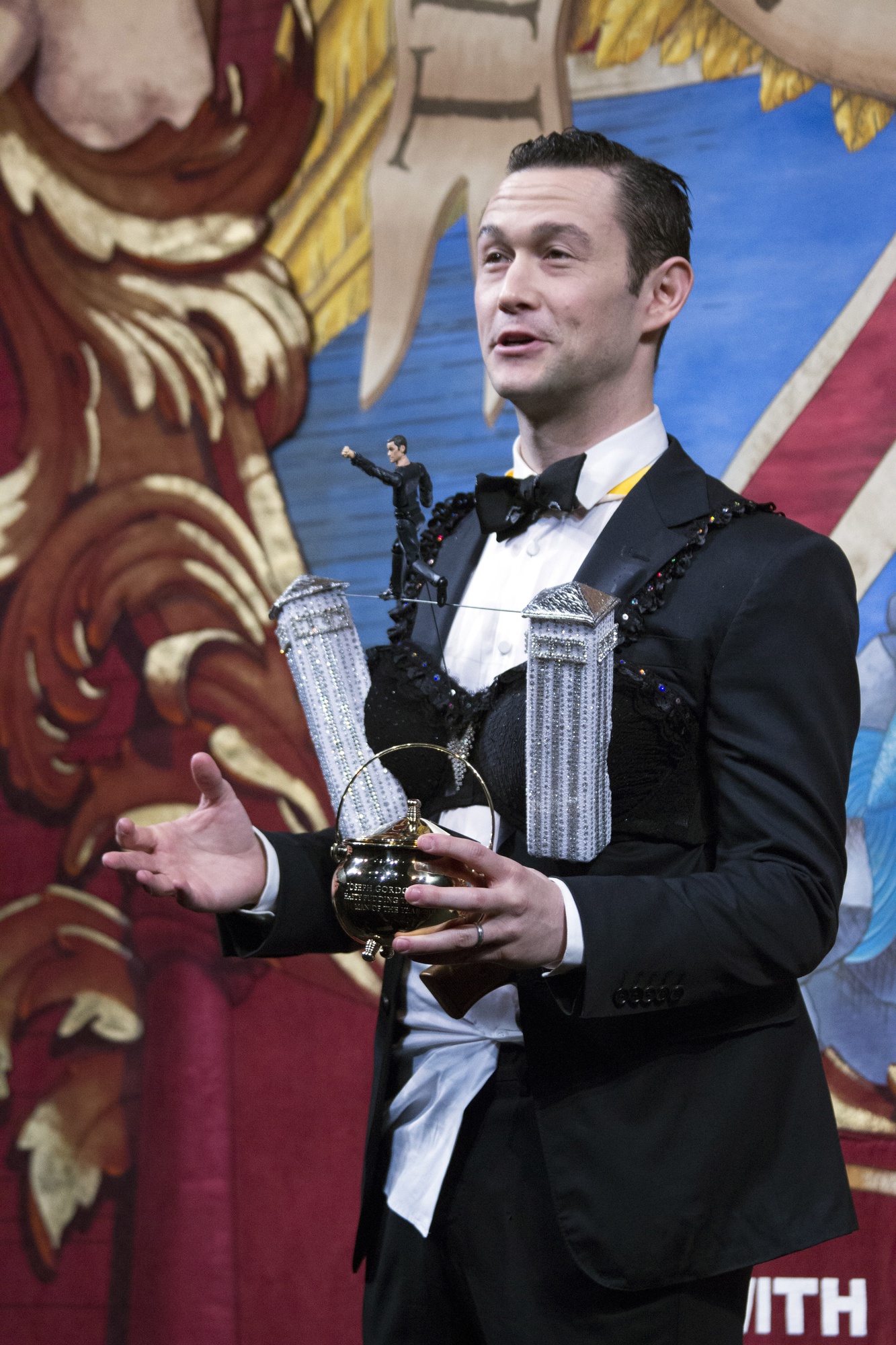 After receiving the fiftieth Man of the Year award from the Hasty Pudding Theatricals Friday night, actor Joseph Gordon-Levitt offers optimistic closing remarks about the character of Ivy League undergraduates. 