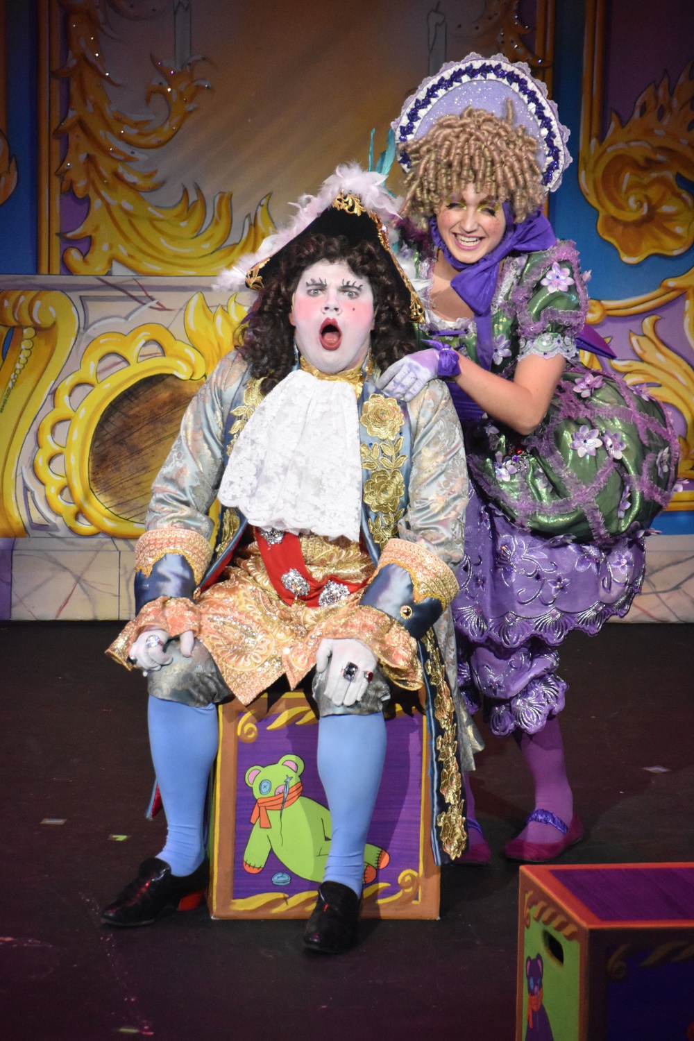 Aaron Slipper '18 performs as Bucky Hampalace and Dan Milaschewski '17 performs as Anne Heritance in the Hasty Pudding Theatricals's production. 
