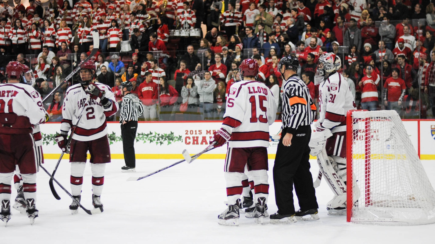 Sophomore Seb Lloyd (15) scored his third goal of the season midway through the third period to put the Crimson in front, 2-1.