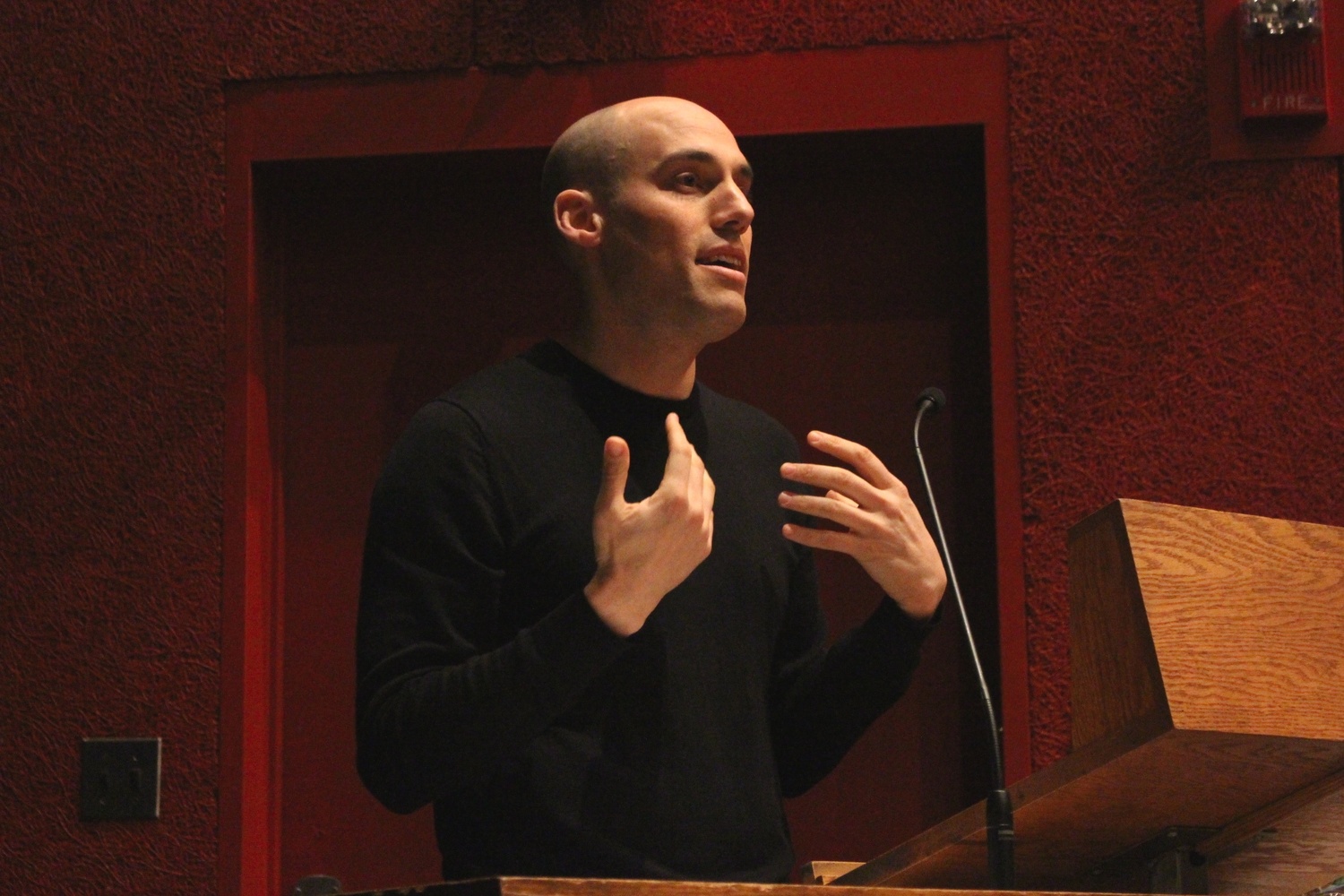 Joshua L. Oppenheimer ’97 answered questions after a screening of his Oscar-nominated documentary, The Look of Silence, on Wednesday evening at the Carpenter Center. 