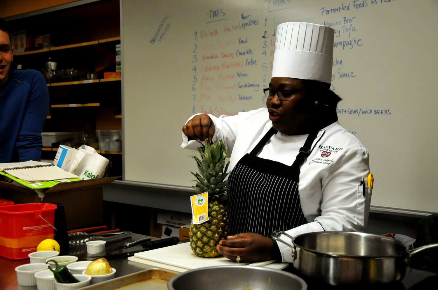 The Food Literacy Project (FLP) presents Harvard students and their families with the unique opportunity to learn about seafood cooking. Taught by the Executive Chef of Harvard's Residential Dining Services (HUDS) Akeisha Hayde, this particular cooking class introduces students to the sights, smells, and taste of fresh seafood.