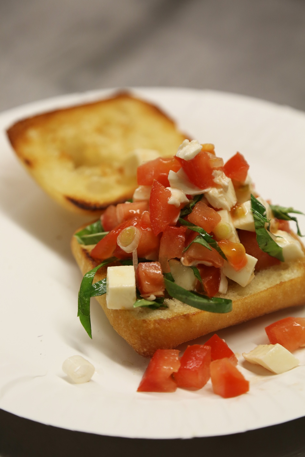 HUDS Chef Matthew J. Pierce gave a cooking class on sandwiches, from the classics to new interpretations and flavor combinations, for freshmen on Friday afternoon in Northwest Labs.