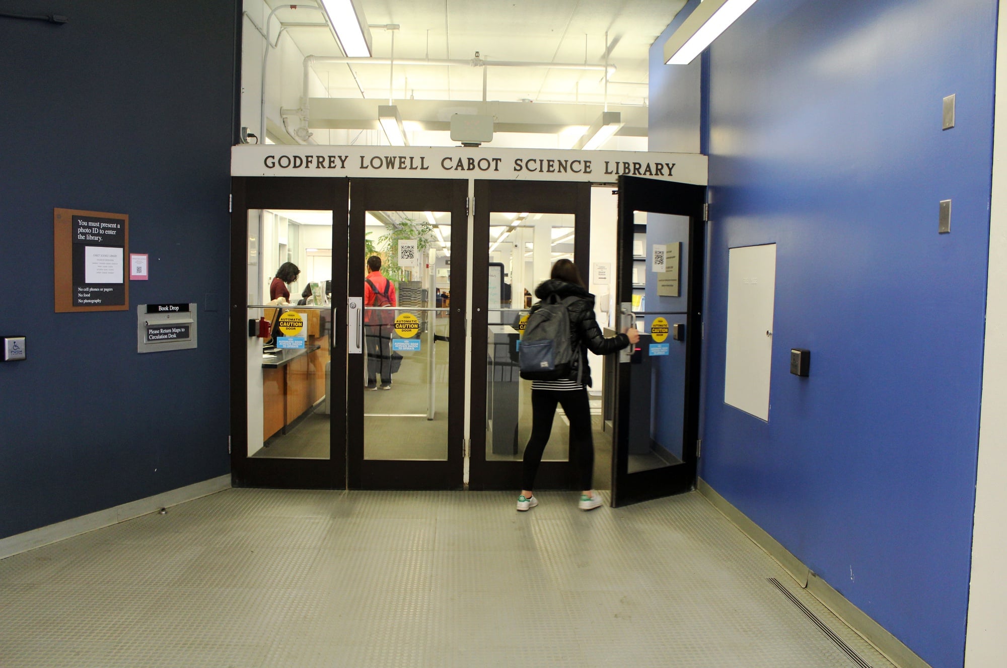Cabot Science Library recently ended its mandatory bag check upon exit policy. Other libraries in the Harvard system are hoping to implement similar policies soon. 
