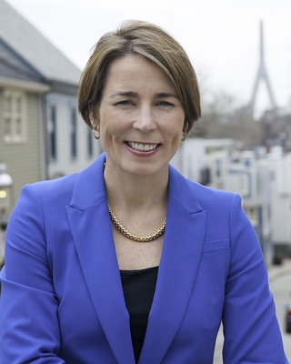 Cover image for 15 Minutes with Maura Healey 