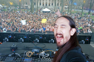 Cover image for Steve Aoki's Selfie