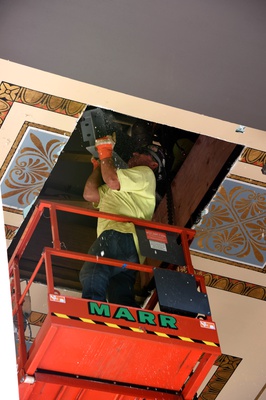 Cover image for Lifting To Heaven