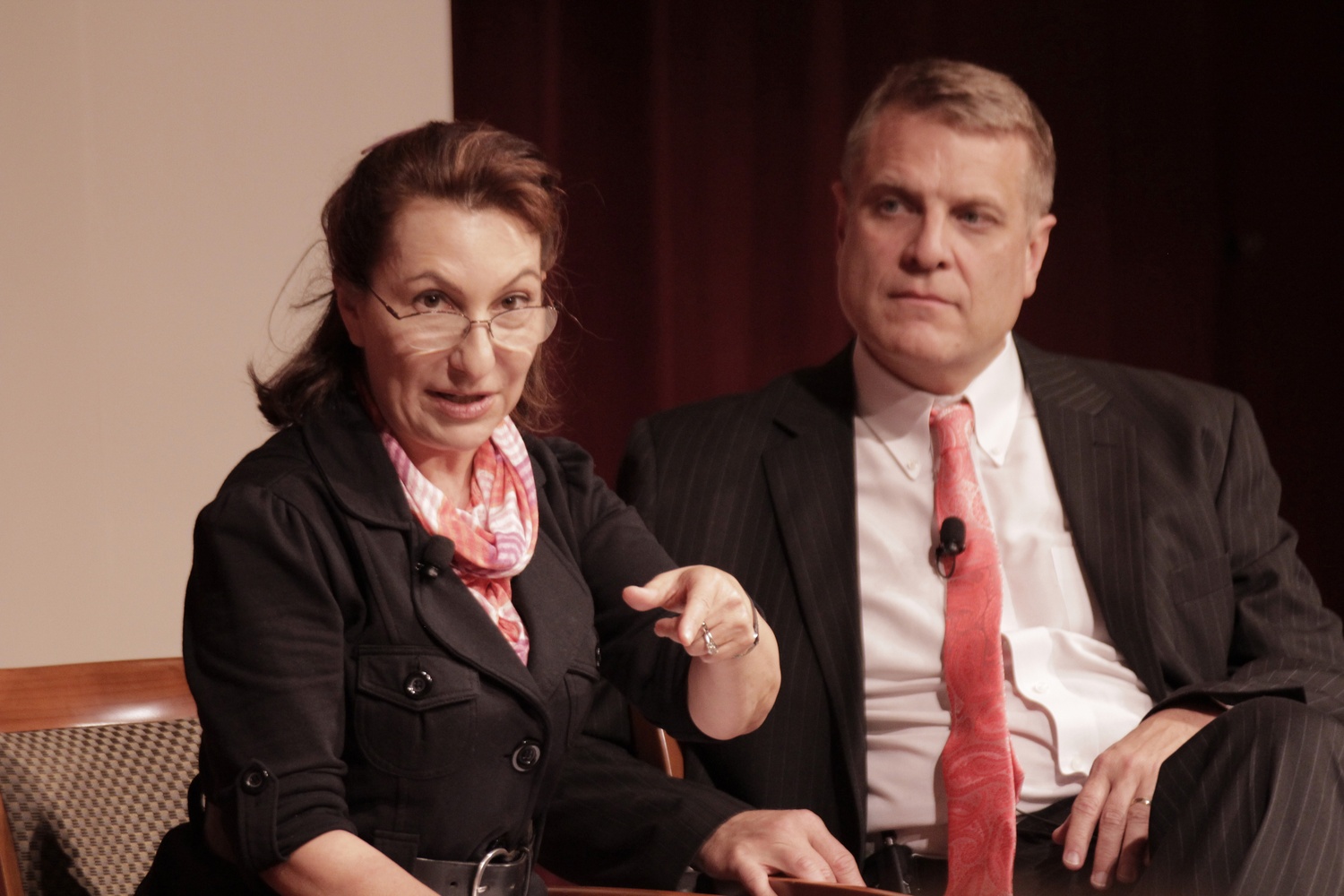 Linda J. Bilmes, a Senior Lecturer in Public Policy at the Kennedy School, speaks at the IOP JFK Jr. Forum's event, "Government Shutdown" in 2013 with David King.