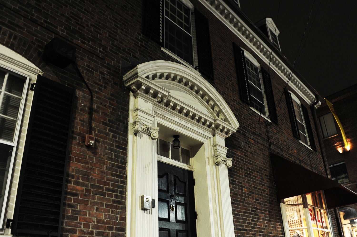 The all-male fraternity Delta Upsilon, from which today’s Oak Club descends, used to occupy 45 Dunster St.—now home to the all-female Bee Club. The Oak, which currently does not own a clubhouse in the Square, announced Tuesday that it would be going gender neutral this spring.