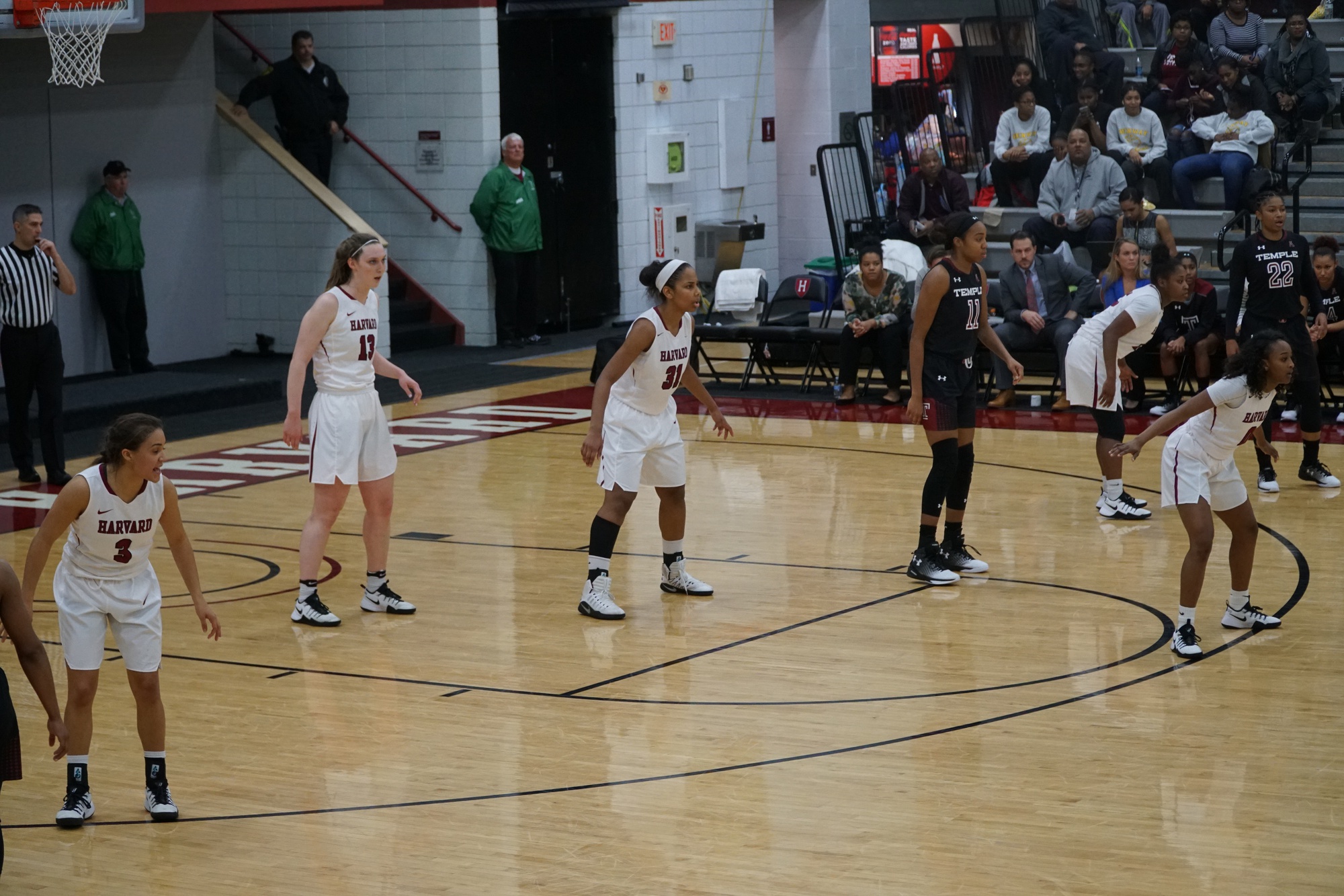Despite a 14-1 record, the Harvard women's basketball team has received little recognition from the national media.