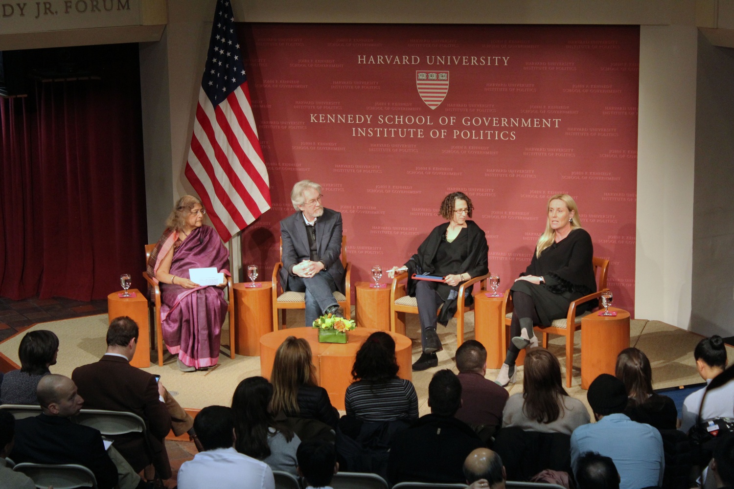 Sheila Jasanoff, Alex Pentland, Cynthia Dwork, and Iris Bohnet discuss artificial intelligence at the Institute of Politics on Thursday.