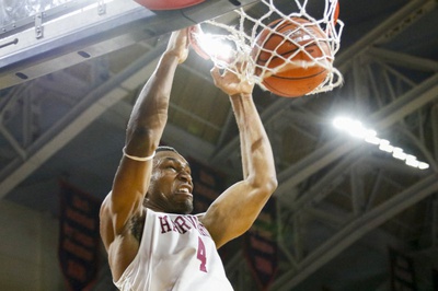 Cover image for For the Second Night in a Row, Men's Basketball Loses on Last Second Shot