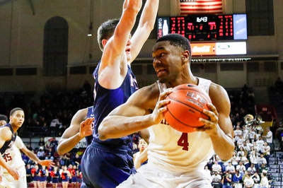 Cover image for Inaugural Ivy Tournament Pits Men's Basketball Against Yale in First Round Game
