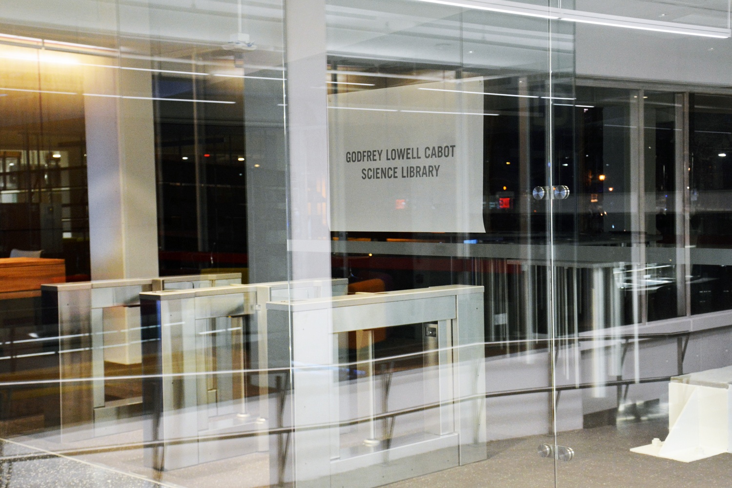 The first floor of the Cabot Science Library reopened on Monday after nearly a year of construction. Clover Food Lab, a local vegetarian chain, will open a new restaurant inside.