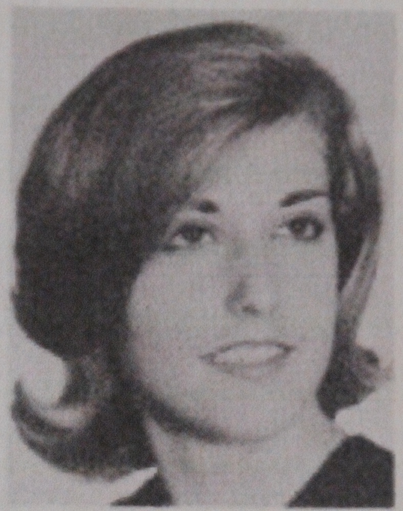 Nancy E. Kleckner ’68, a professor in the Harvard department of Molecular and Cellular Biology, recalls some of the events put on at the Radcliffe houses for a cozy night in. 