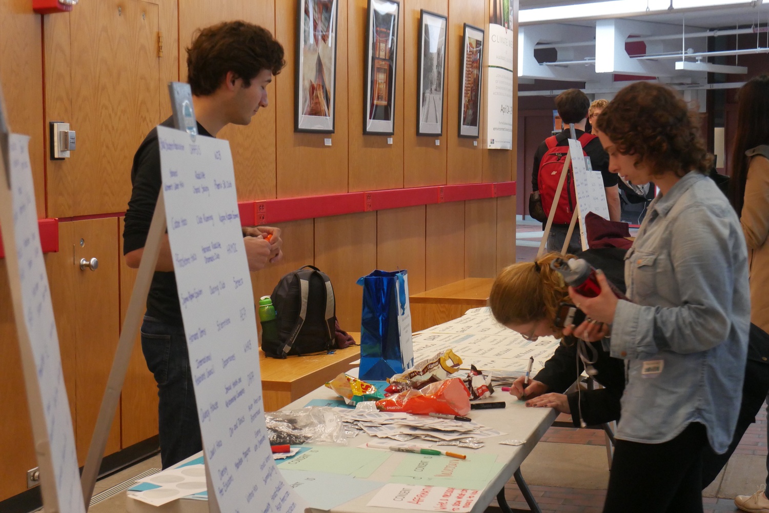 The campaign Harvard Wears Denim took place Wednesday, with individuals and student organizations pledging to stand in solidarity with survivors of sexual assault and pledging to confront rape culture. The event was led by the Office of Sexual Assault Prevention and Response (OSAPR) and Consent Advocates & Relationship Educators (CARE).