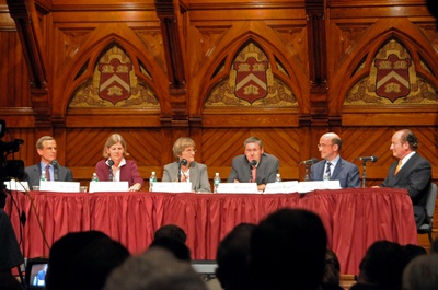 Cover image for Financial Crisis Panel