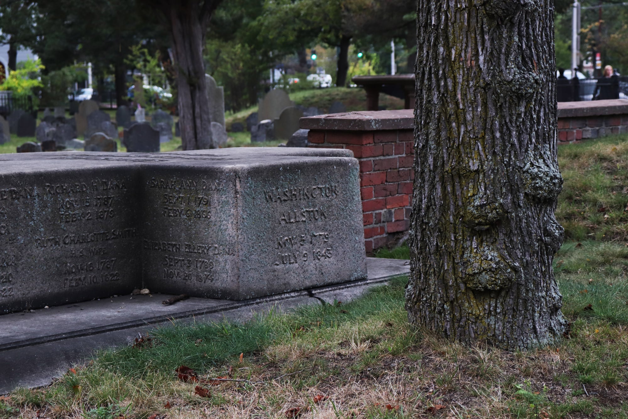 An intact gravestone at the Cambridge Old Burying Grounds. 