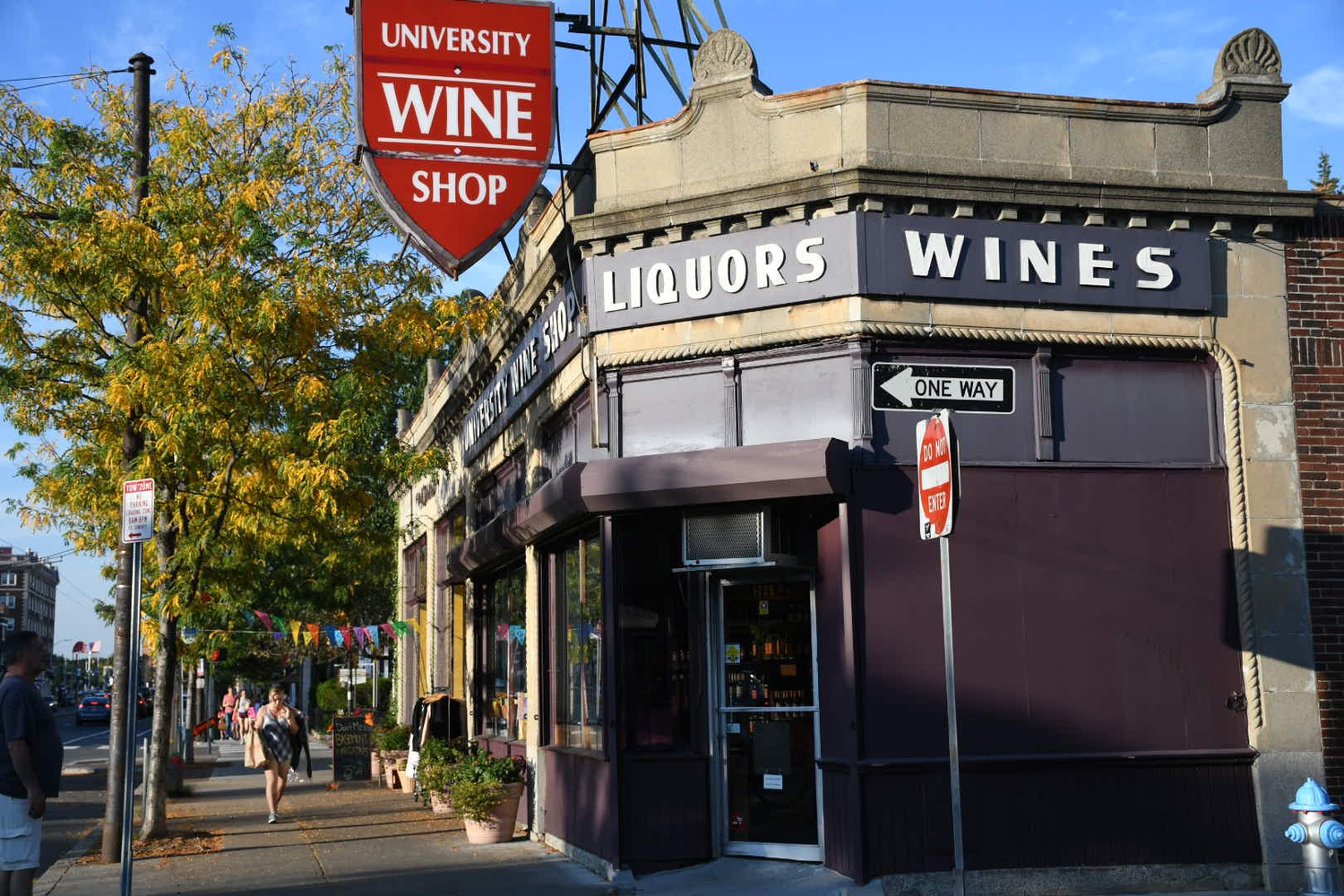 The Quad-adjacent University Wine Shop plans to move later this month after 30 years in business.