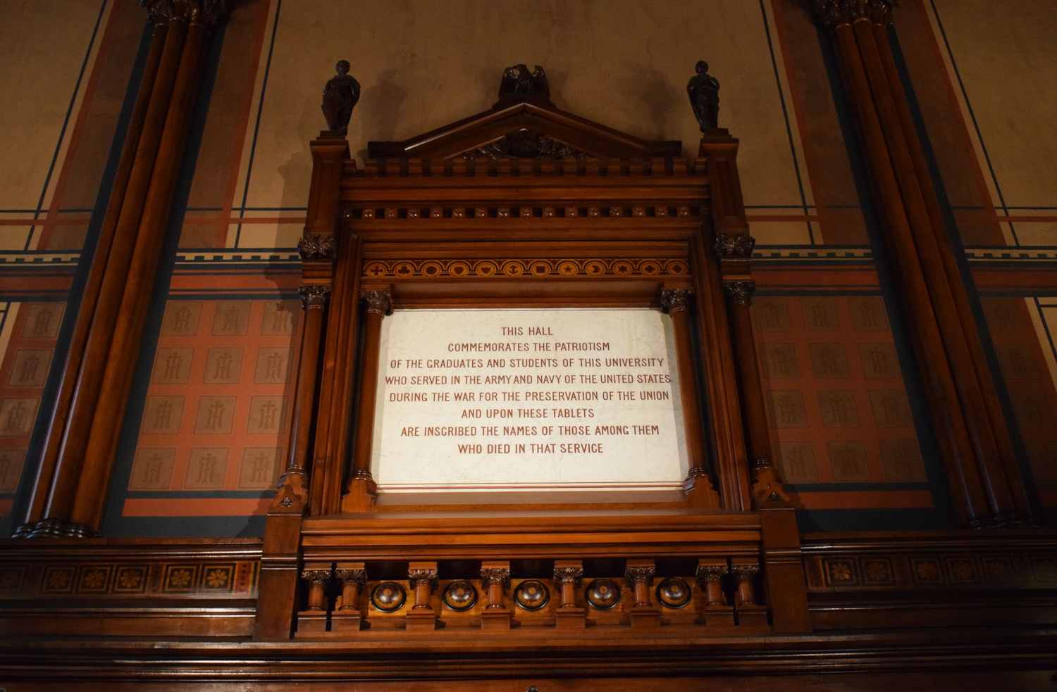 The center plaque of Memorial Hall 