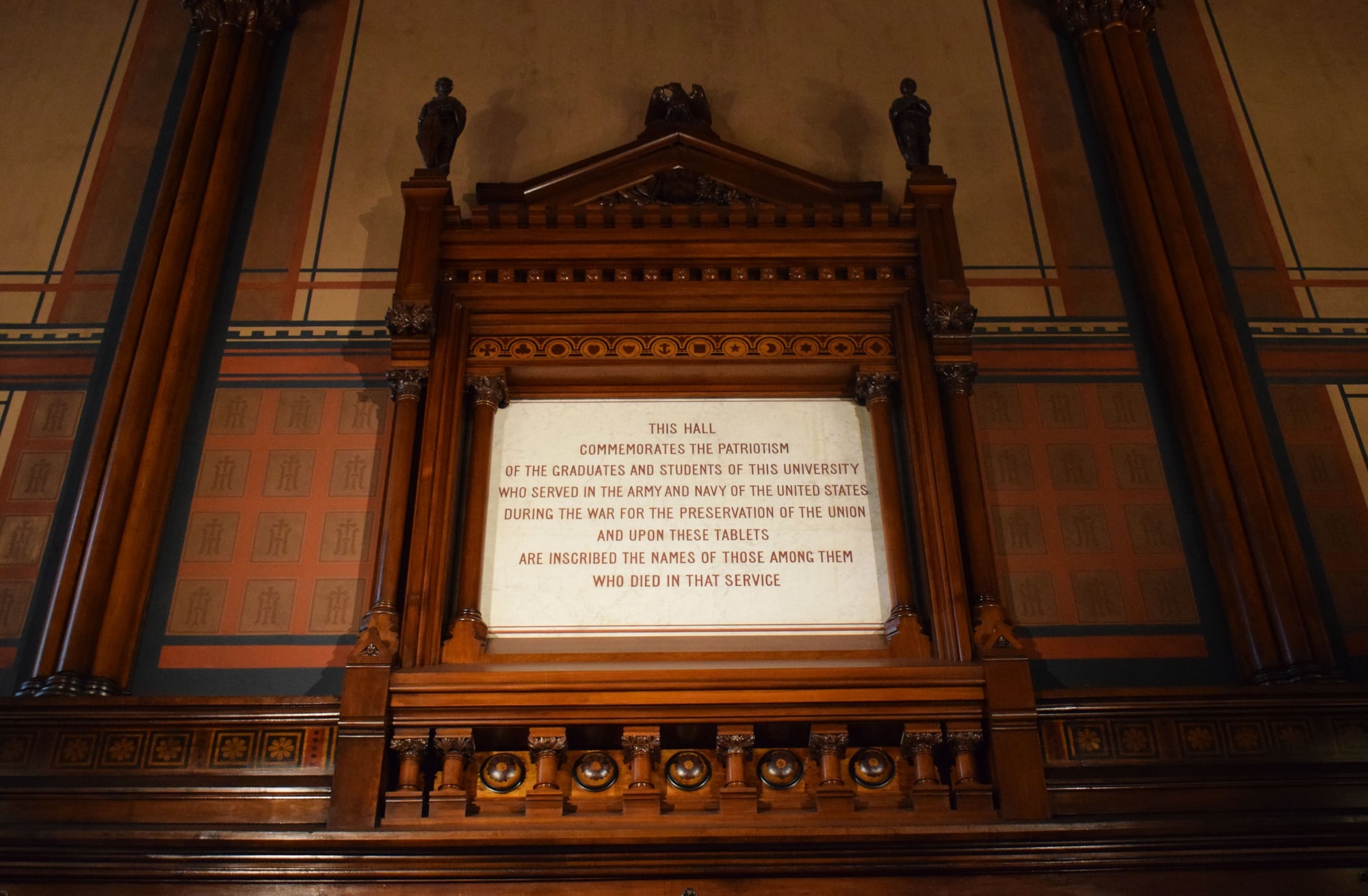 The center plaque of Memorial Hall 