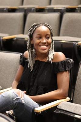 Cover image for Solange Azor Smiling