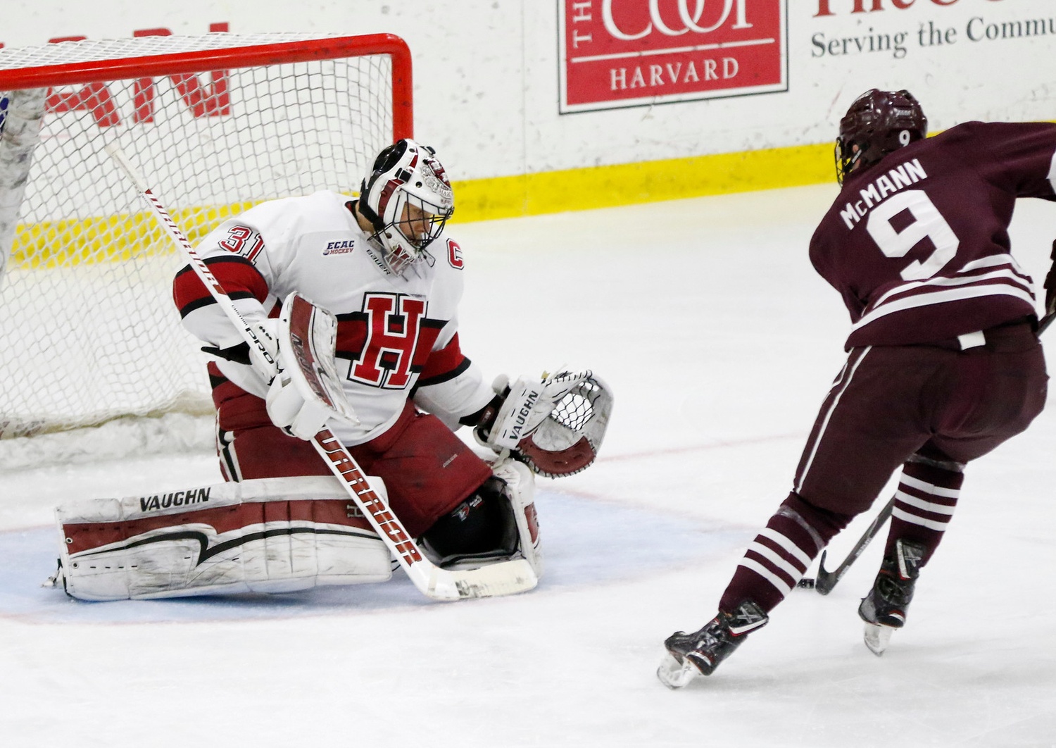 Colgate sophomore forward Bobby McMann scored the Raiders' second goal of the game on a wrist shot that made its way through heavy traffic in front. The tally was McMann's 11th of the season.