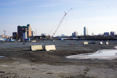 Cover image for Harvard Completes Steel Framework for Allston Energy Facility