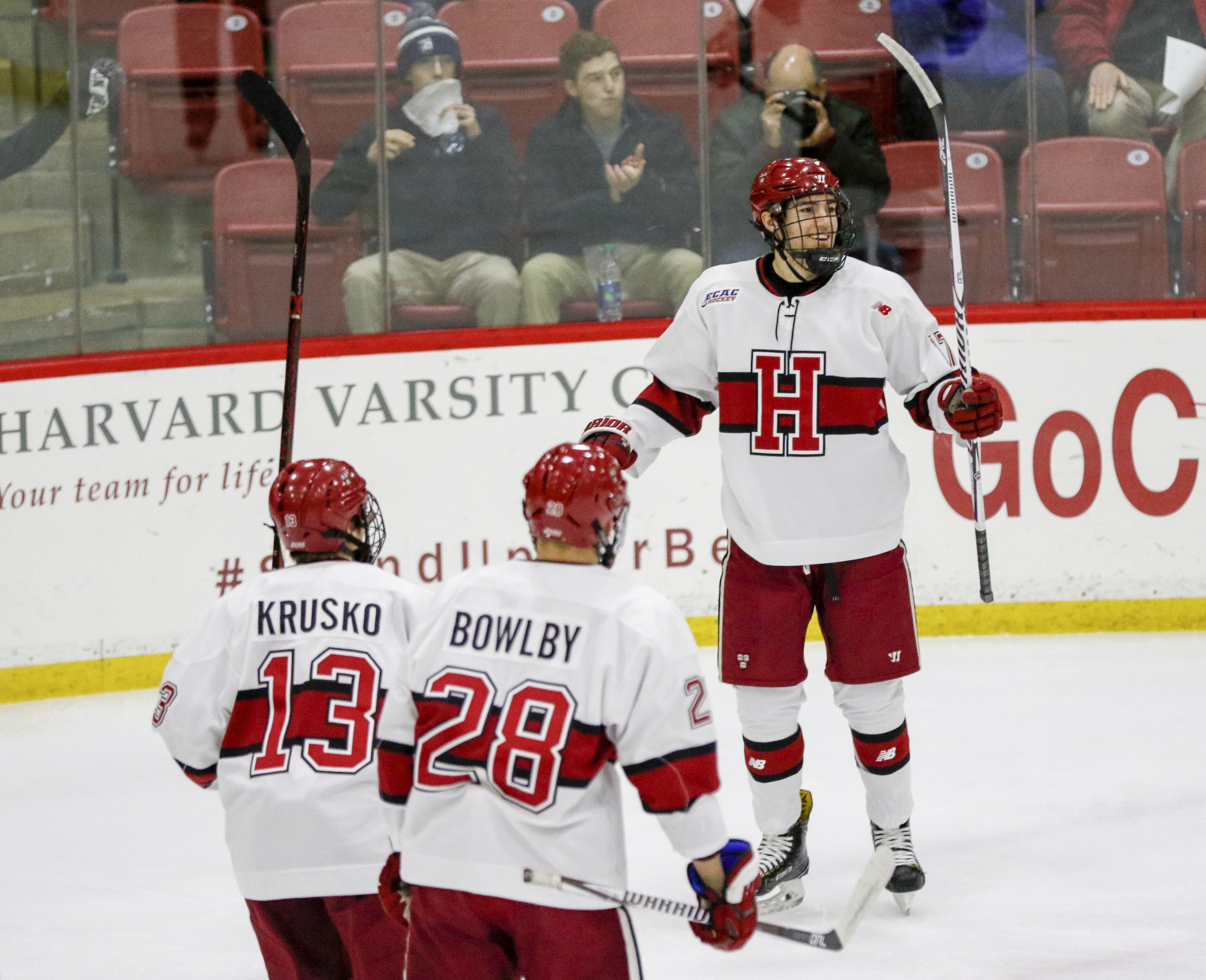 Sophomore forward Ty Pelton-Byce has filled the first-line center vacancy left by junior Ryan Donato, who is currently playing for Team USA in the 2018 Olympic Games. Pelton-Byce has fit in quite nicely, inking the score sheet in all four games he has played at 1C.