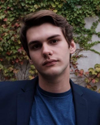 Cover image for Artist Spotlight: Henry R. Lynch ‘20