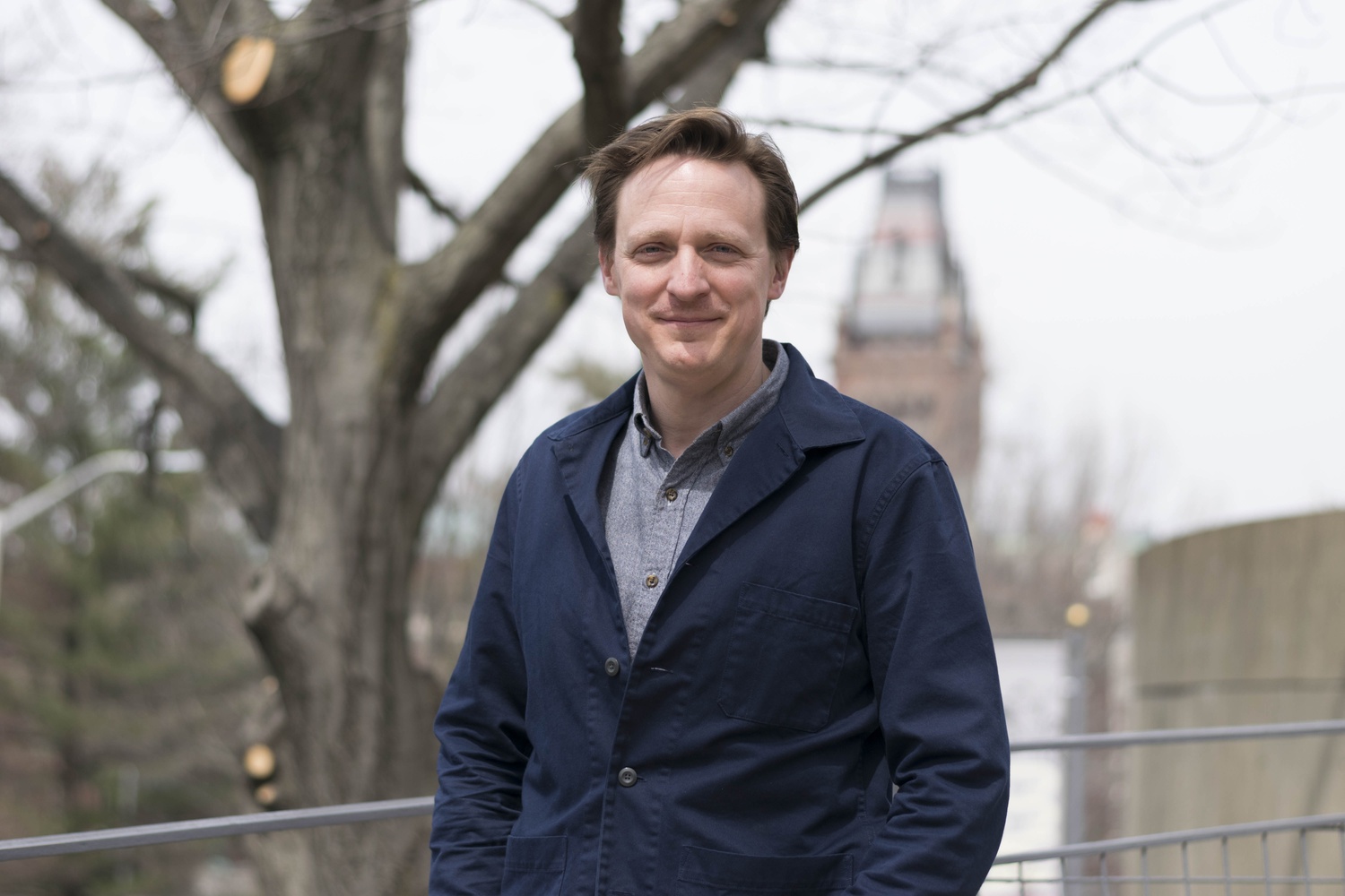 Matt Saunders ’97 is an assistant professor of Visual and Environmental Studies.
