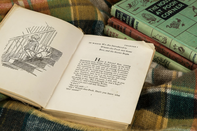 Cover image for Pooh