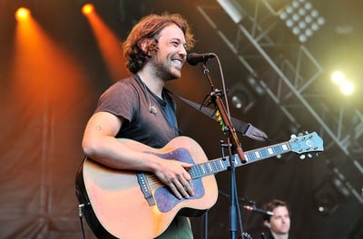 Cover image for From Pitchfork Music Festival 2018: Fleet Foxes Dazzle Fans With Old Favorites