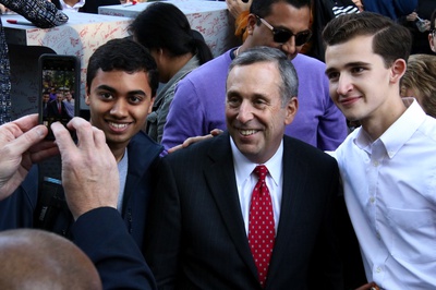 Cover image for Bacow, Keeping Close Tabs on Admissions Trial, Says He Remains Confident Harvard Will Win