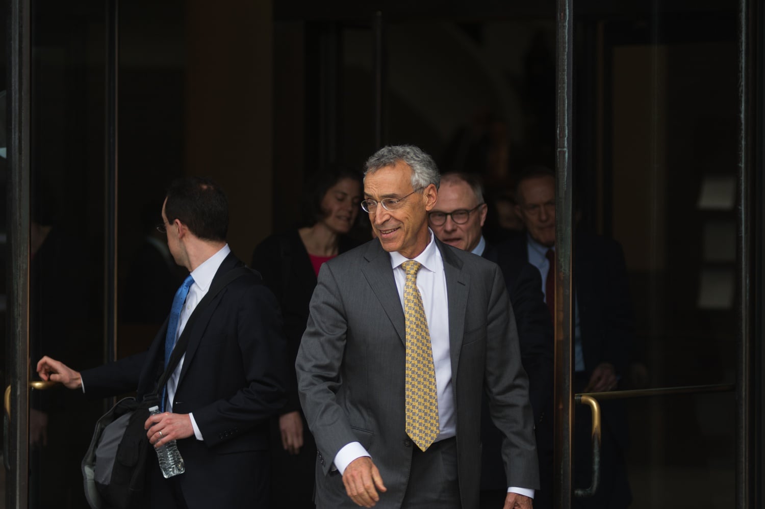 Seth Waxman will represent Harvard before the Supreme Court next week.