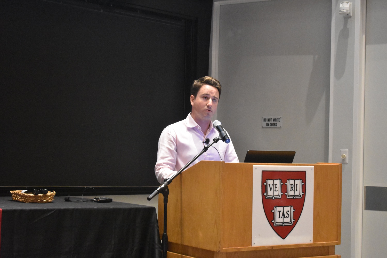 Gabriel Zucman, an Assistant Professor at UC Berkeley, speaks about globalization, taxes, and inequality in Science Center Hall D Wednesday afternoon.