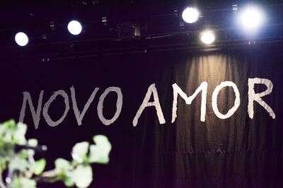 Cover image for In Photos: Novo Amor in Concert